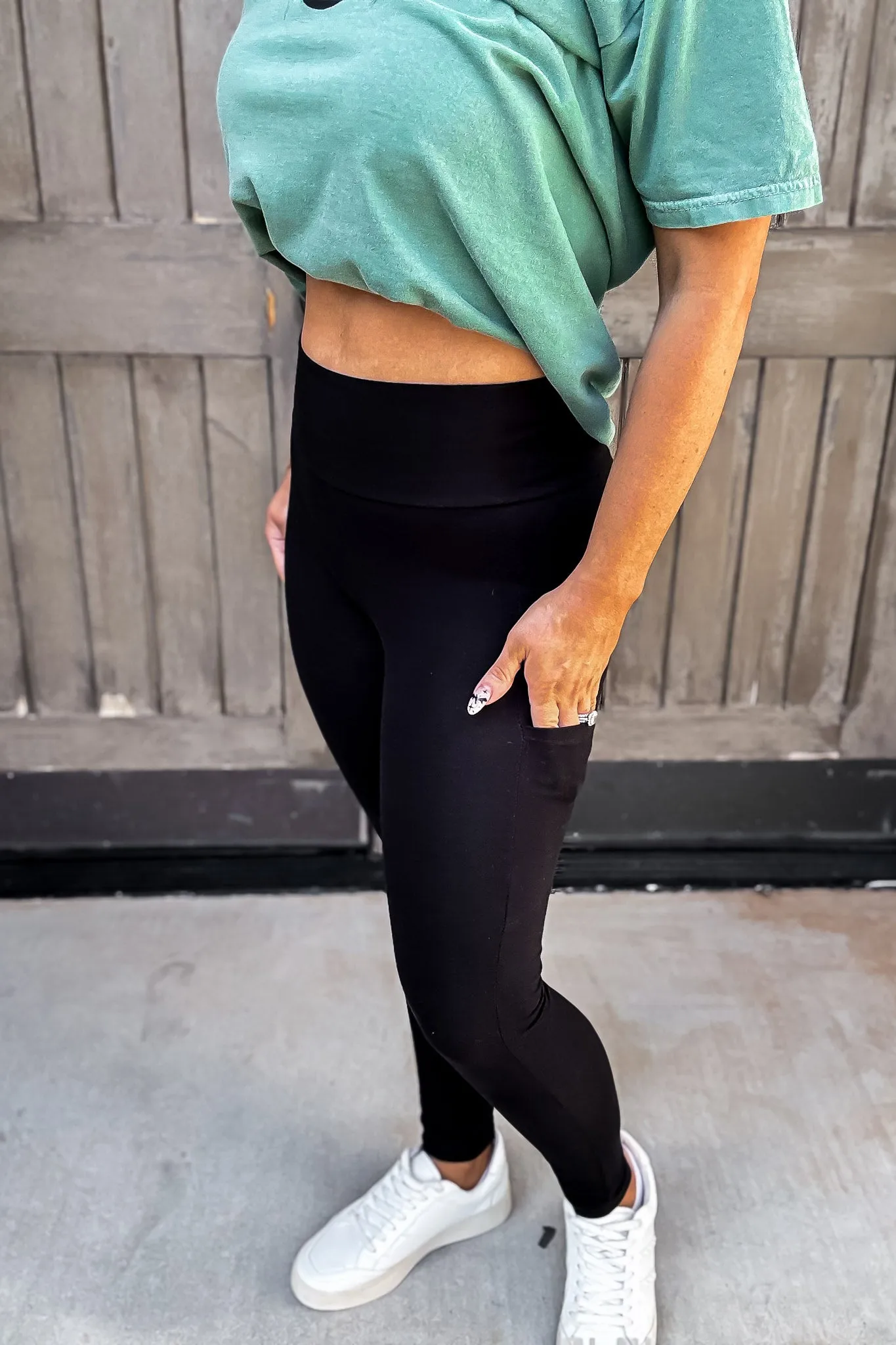 Active Leggings Featuring Concealed Pockets