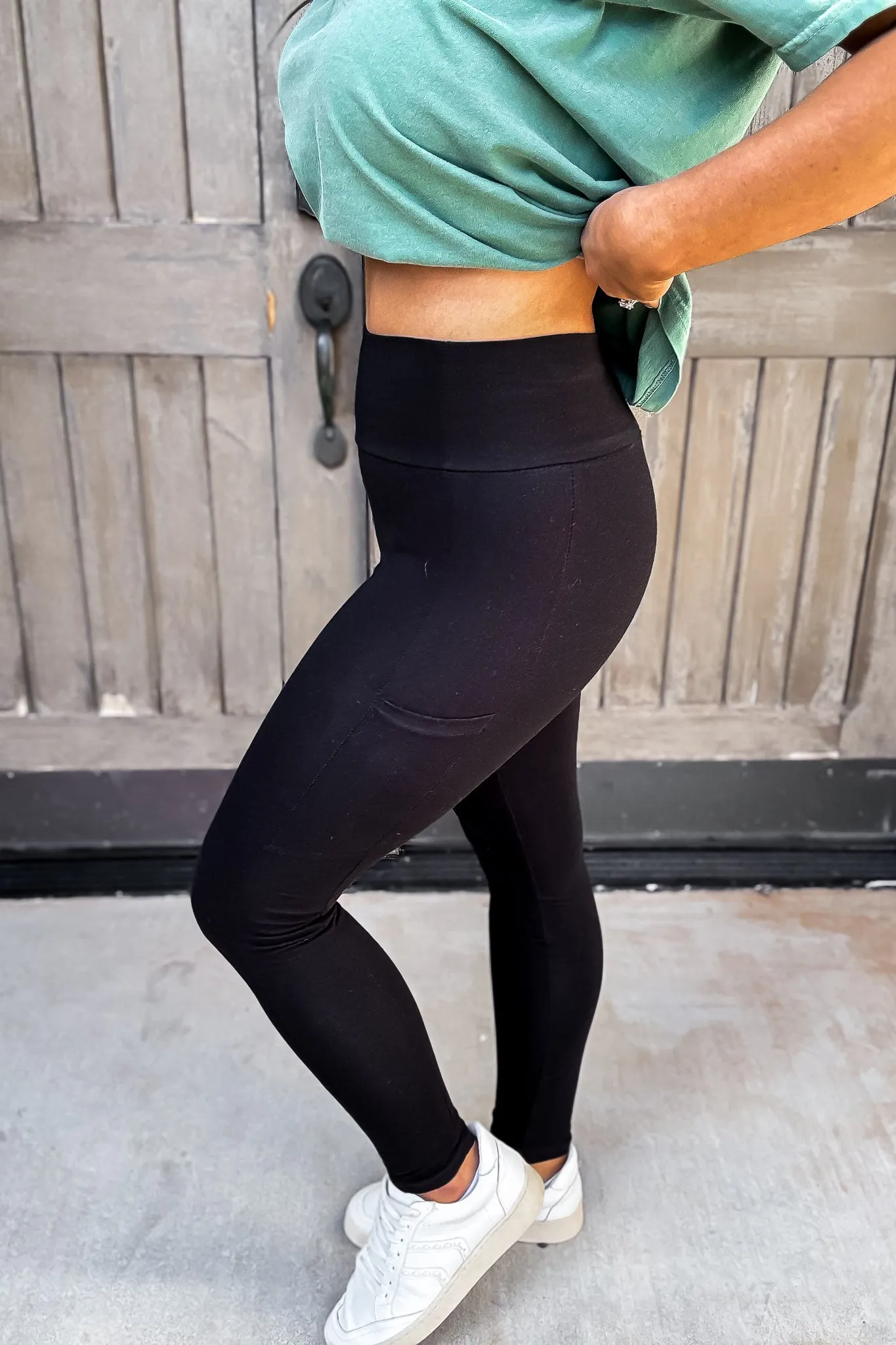 Active Leggings Featuring Concealed Pockets