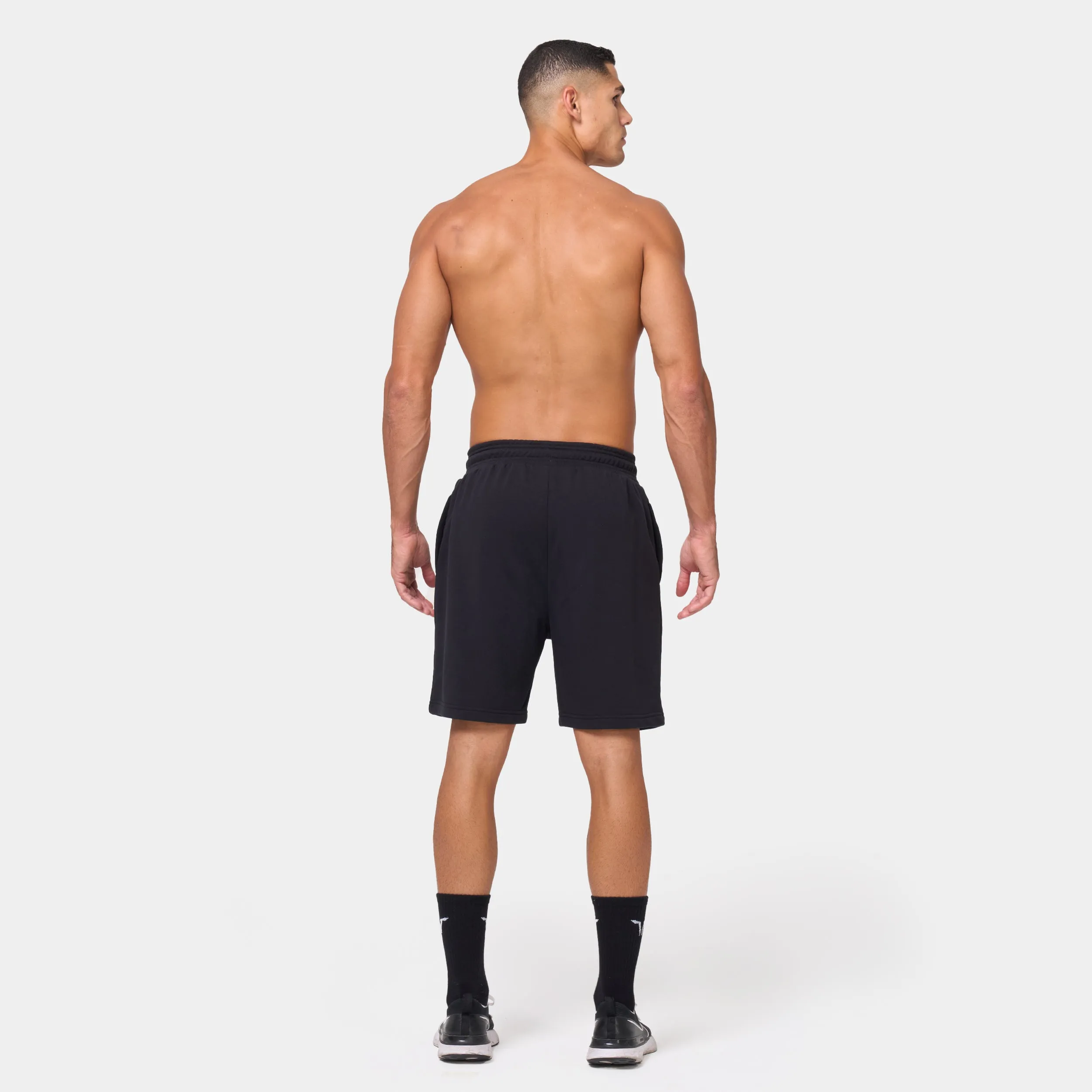 Essential 7" Relaxed Shorts - Black