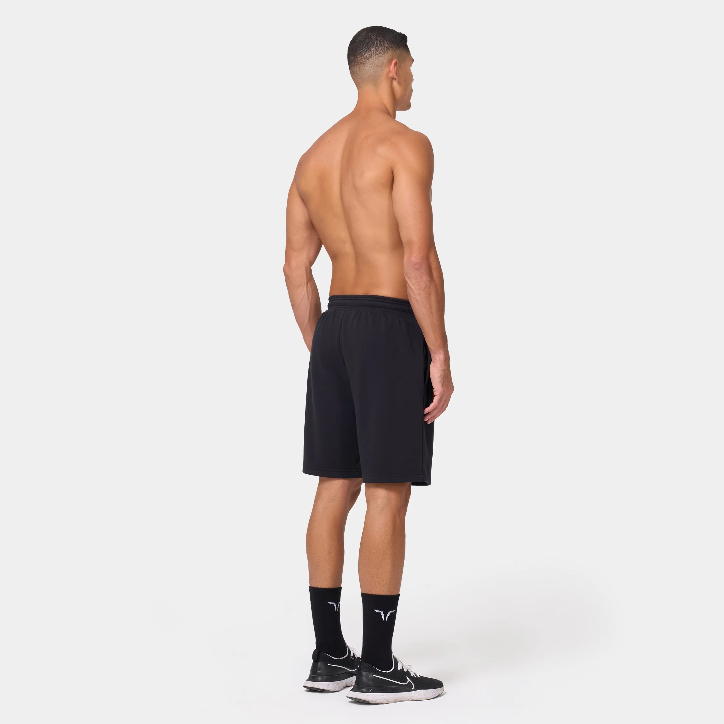 Essential 7" Relaxed Shorts - Black